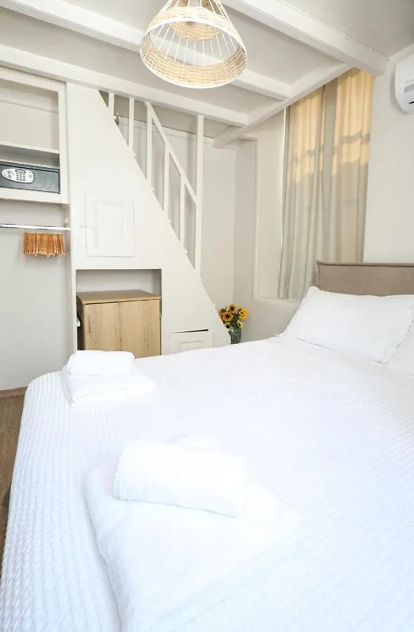 Tatil Evi Geant Suites Mykonos Mykonos Town Yunanistan