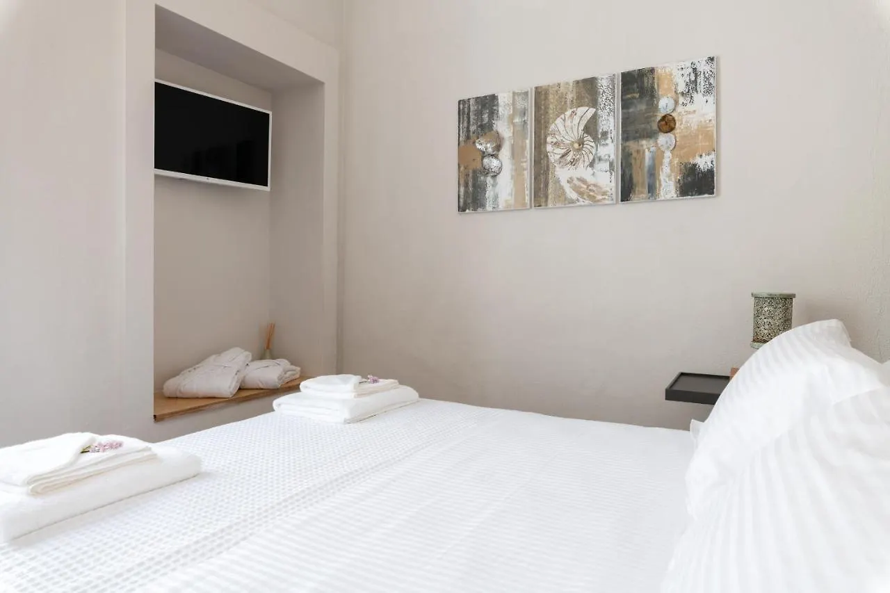 Geant Suites Mykonos Mykonos Town 0*,